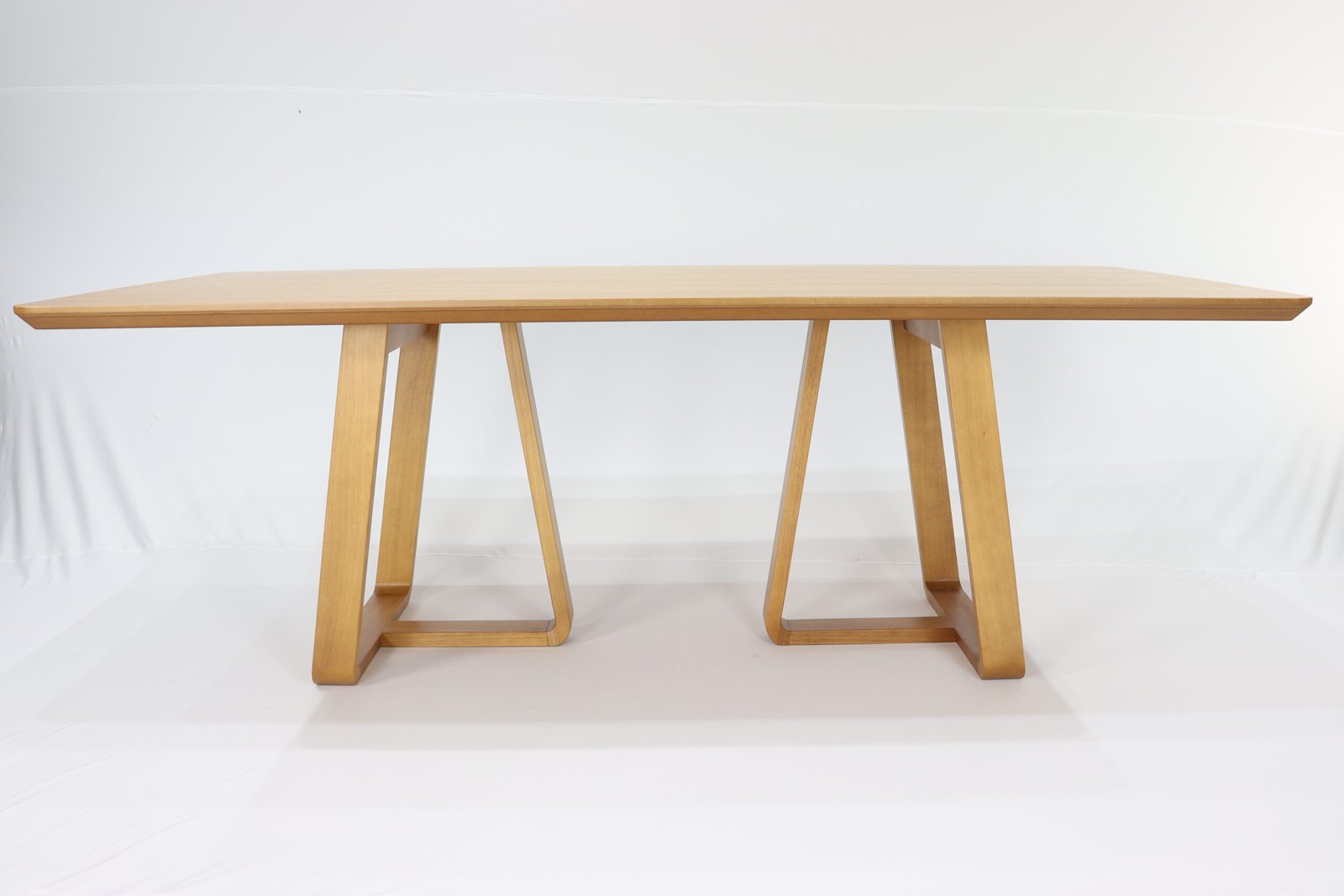 Mesa de jantar Maitê personalizável