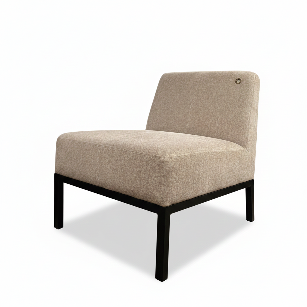 Poltrona Félix Design Contemporâneo com Mesa de Apoio Opcional