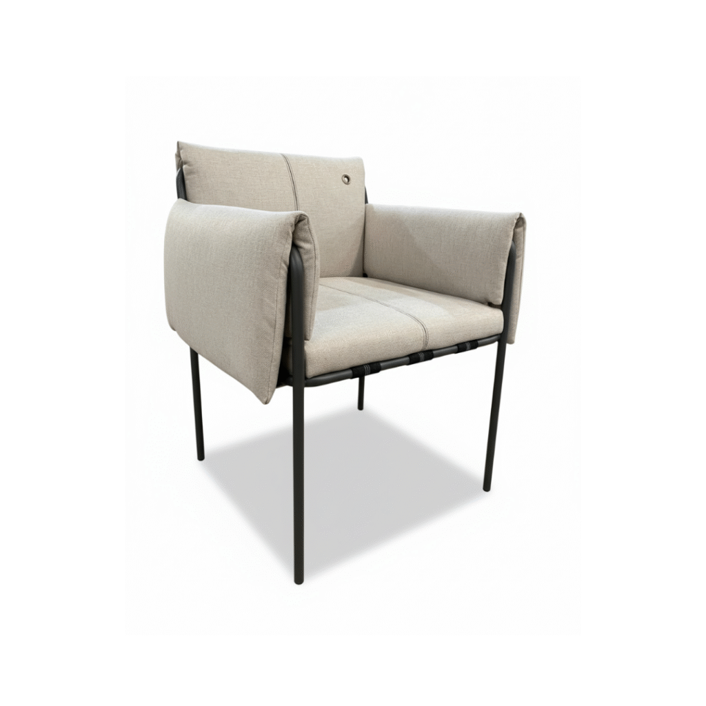 Cadeira assinada BRO em aço carbono com braço