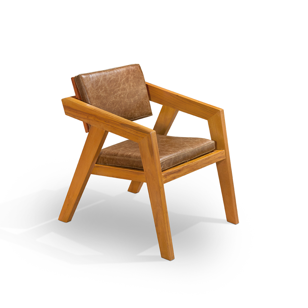 Poltrona Texas madeira Ipê Rosa de demolição