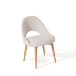 Cadeira Vic personalizável estofada em madeira maciça